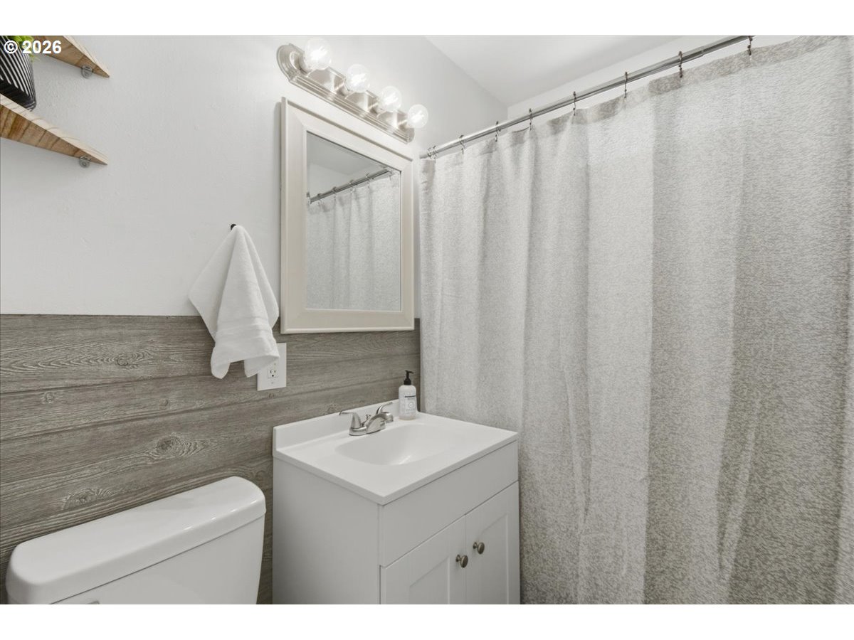 3042 Field Street Longview, WA 98632 - Photo 16 of 25