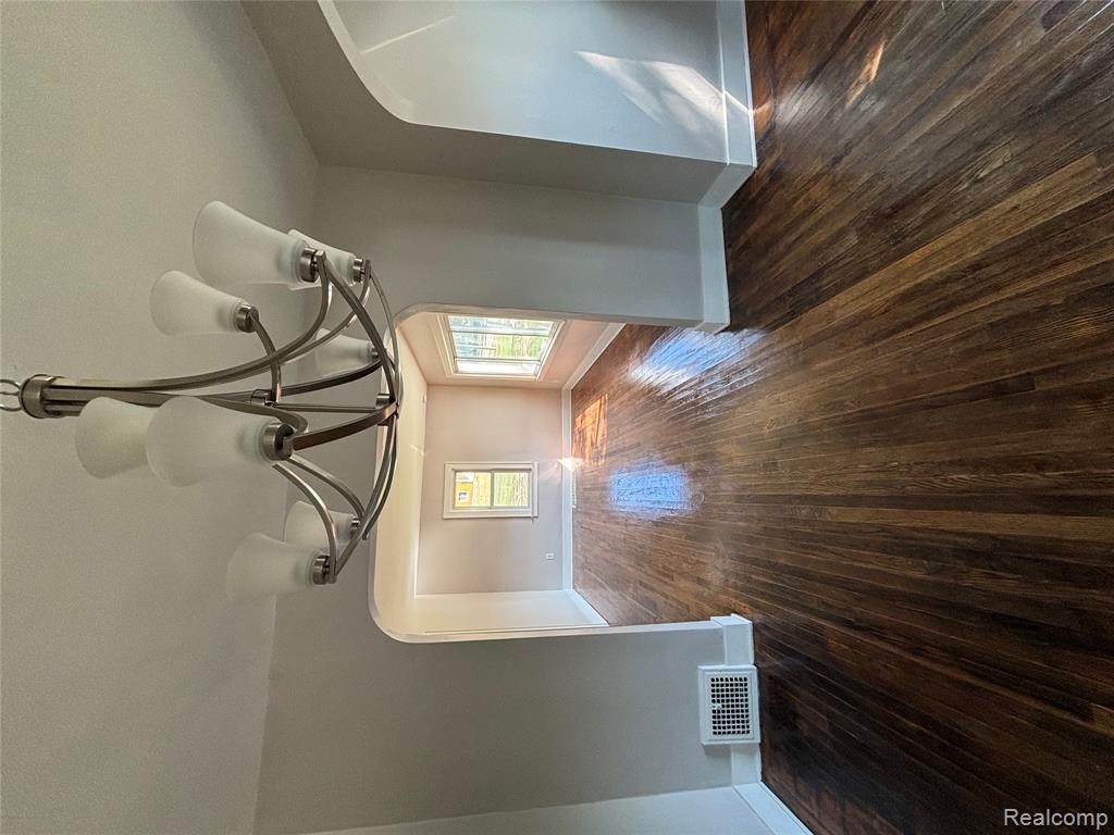 2051 Lavelle Road Flint, MI 48504 - Photo 16 of 29 Gallery Image 16