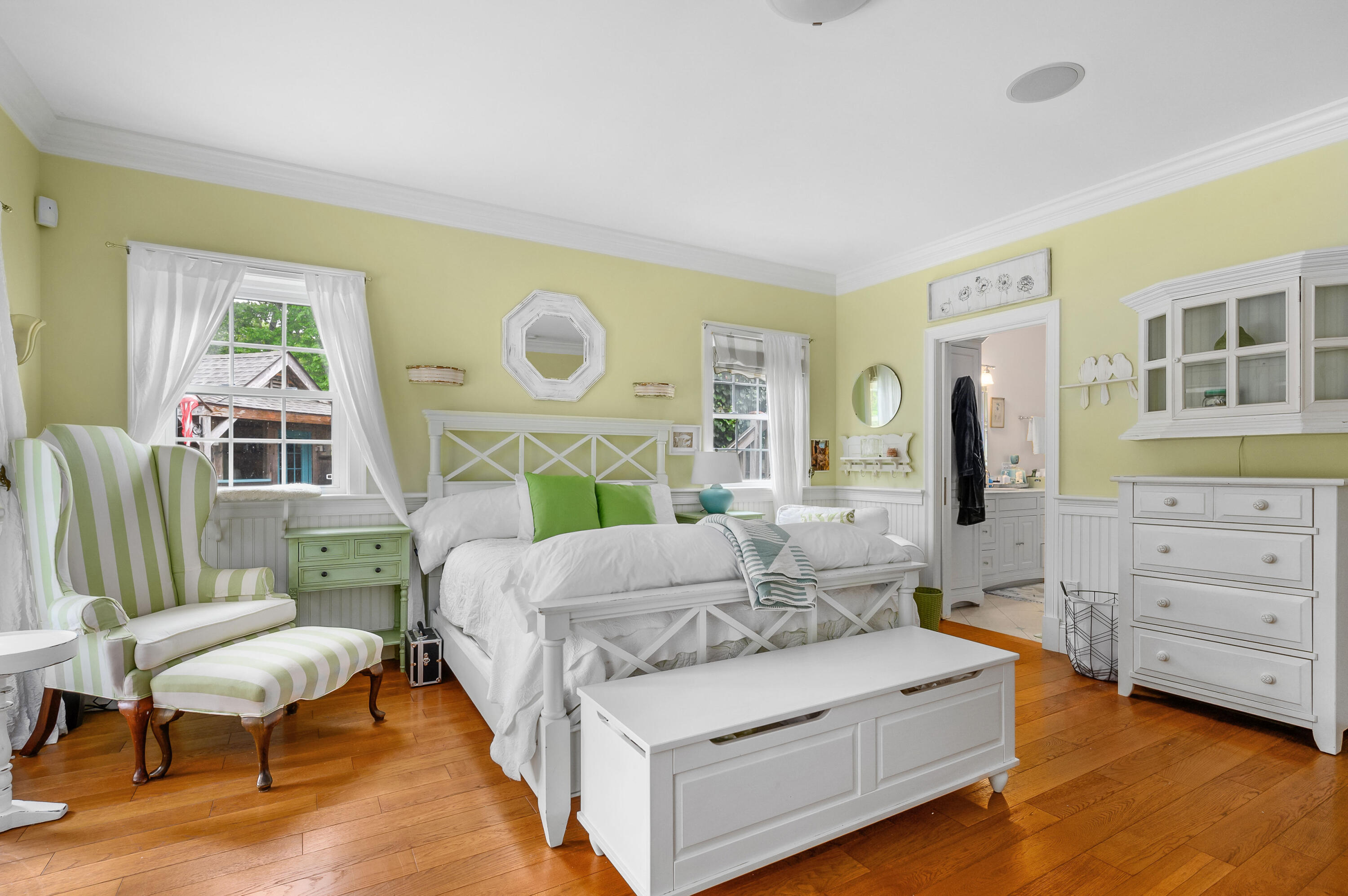 256 Pleasant Bay Road Harwich, MA 02645 - Photo 20 of 71 First Floor Primary Suite