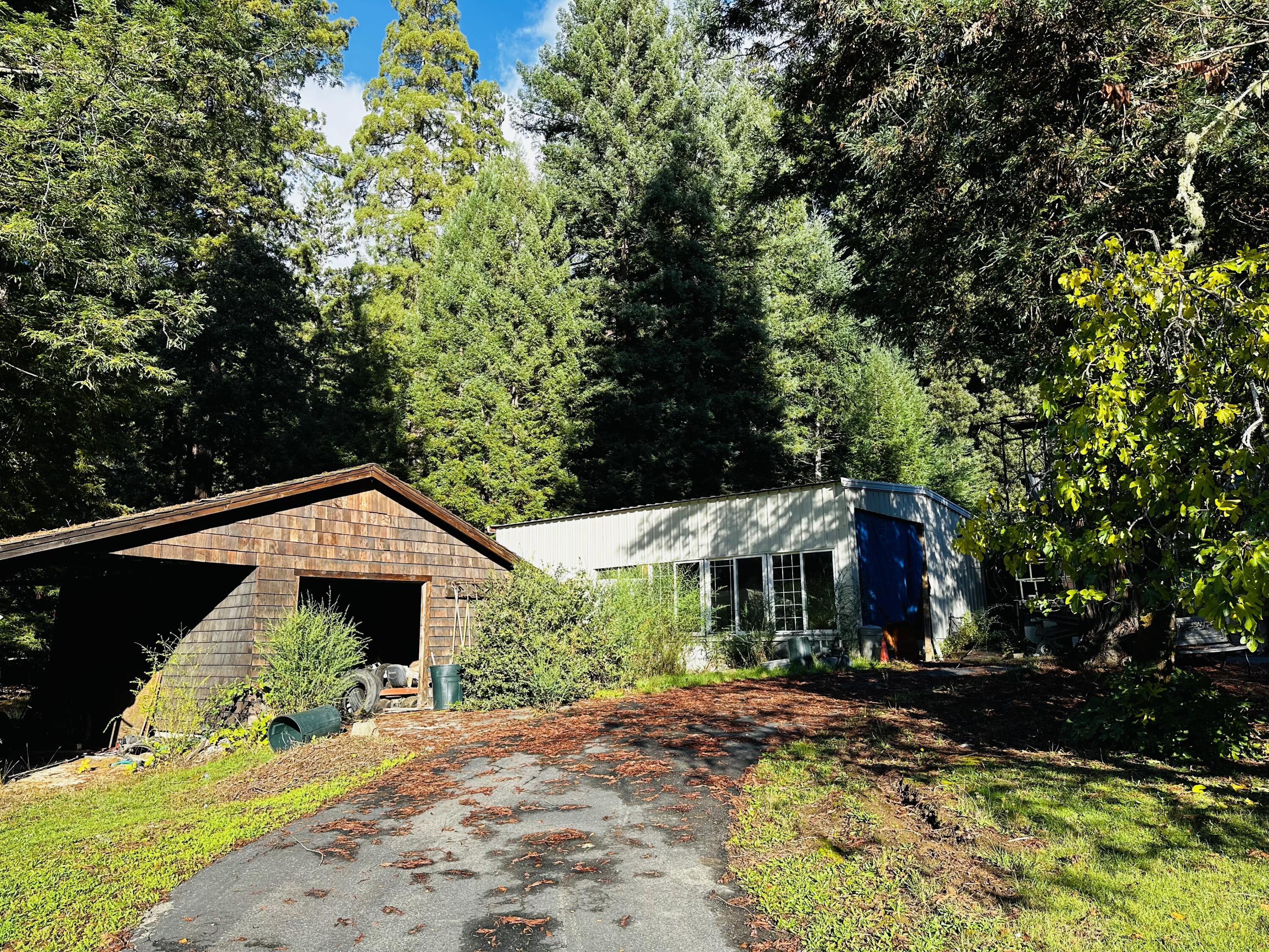135 Logan Road Miranda, CA 95553 - Photo 97 of 112 Two Outbuildings