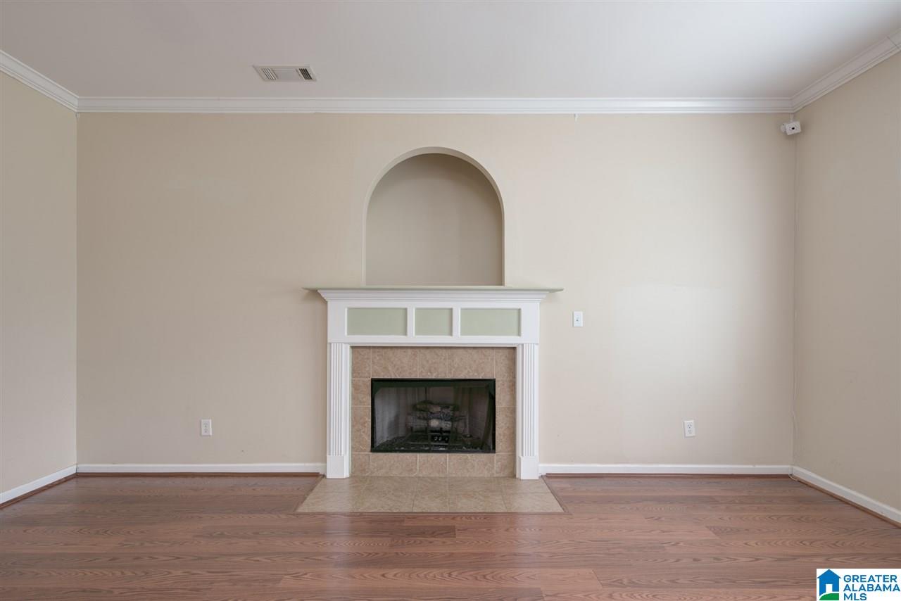 969 Valley Circle Leeds, AL 35094 - Photo 5 of 31