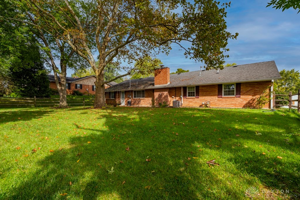 2422 Hemphill Road Kettering, OH 45440 - Photo 40 of 46