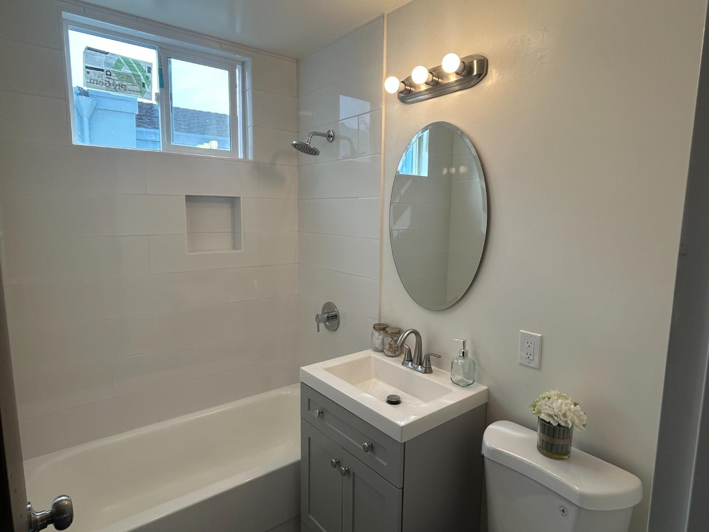 265 Crestmoor Circle Pacifica, CA 94044 - Photo 17 of 22