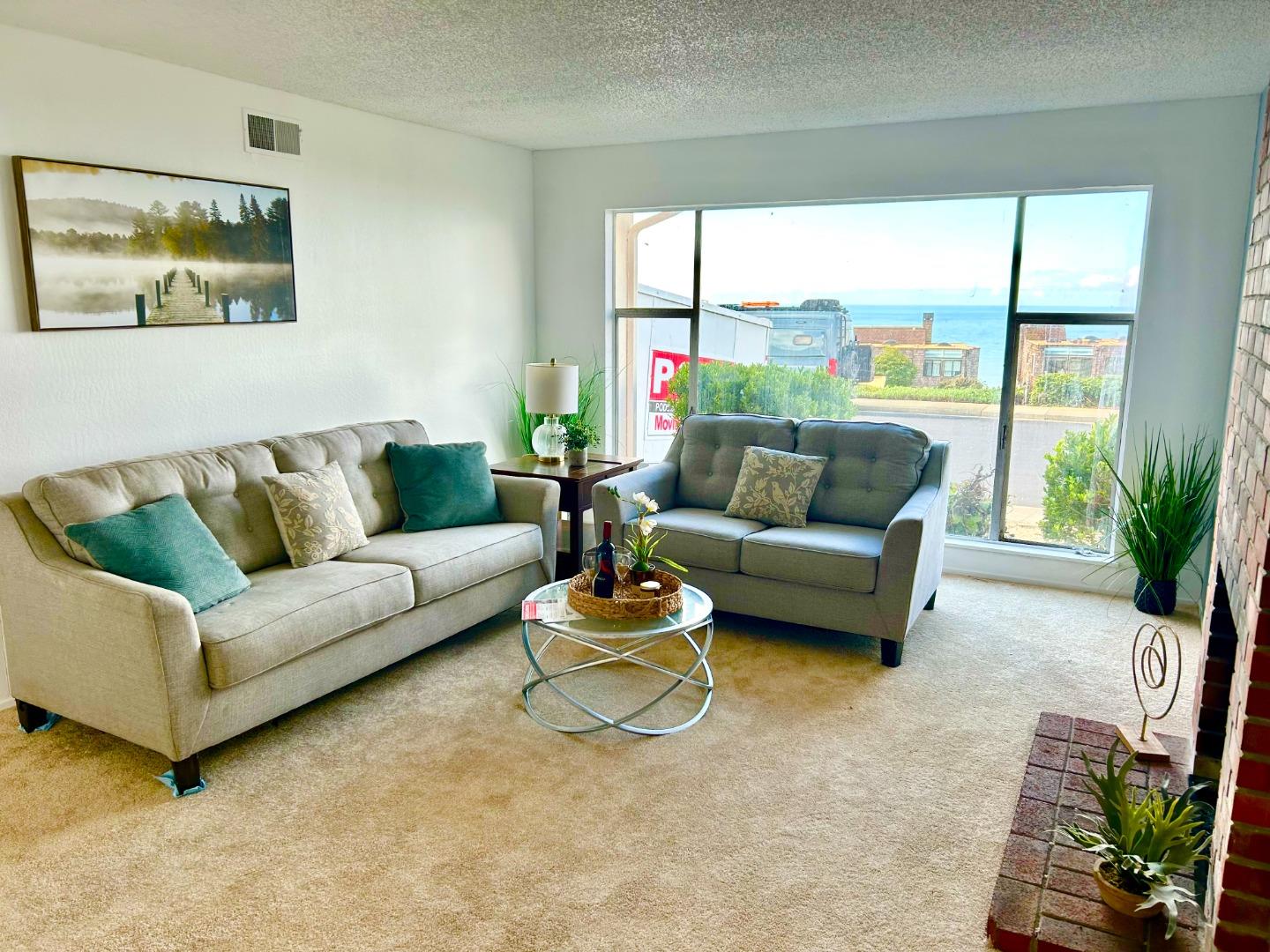 265 Crestmoor Circle Pacifica, CA 94044 - Photo 6 of 22