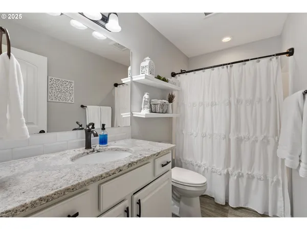 $1,580,000 | 4555 Northeast 242nd Avenue, Vancouver, WA 98682