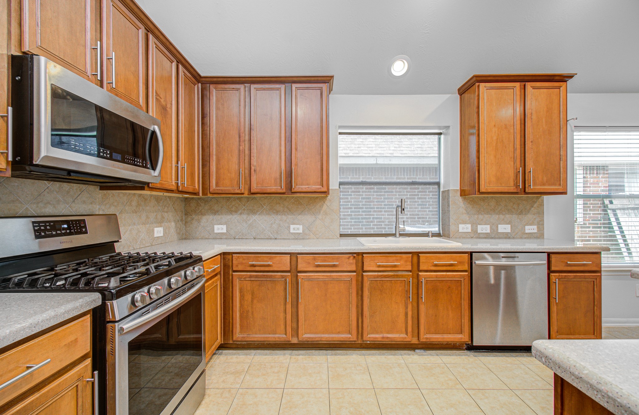 21922 Catoosa Drive Spring, TX 77388 - Photo 16 of 42