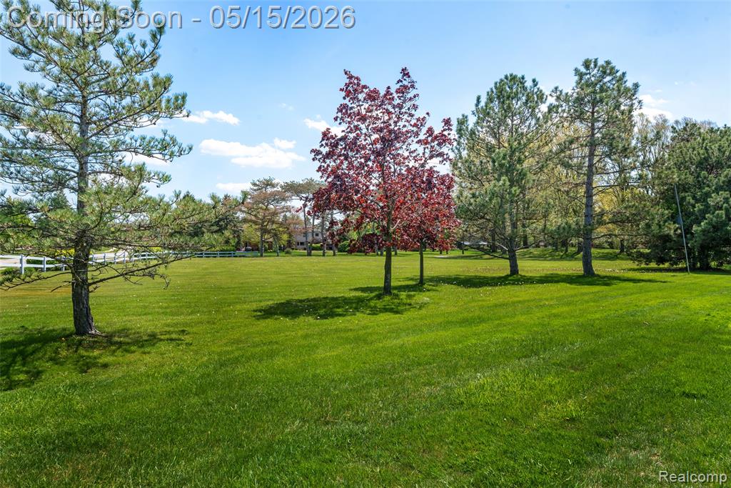 700 Tennyson Rochester Hills, MI 48307 - Photo 28 of 32