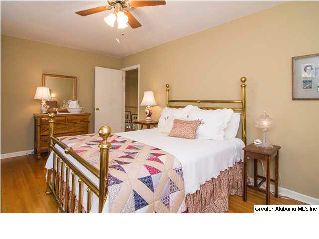 1735 Hummingbird Lane Birmingham, AL 35226 - Photo 22 of 31
