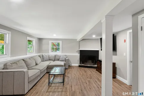 $610,000 | 14 Deerfield Drive, Newtown, CT 06482