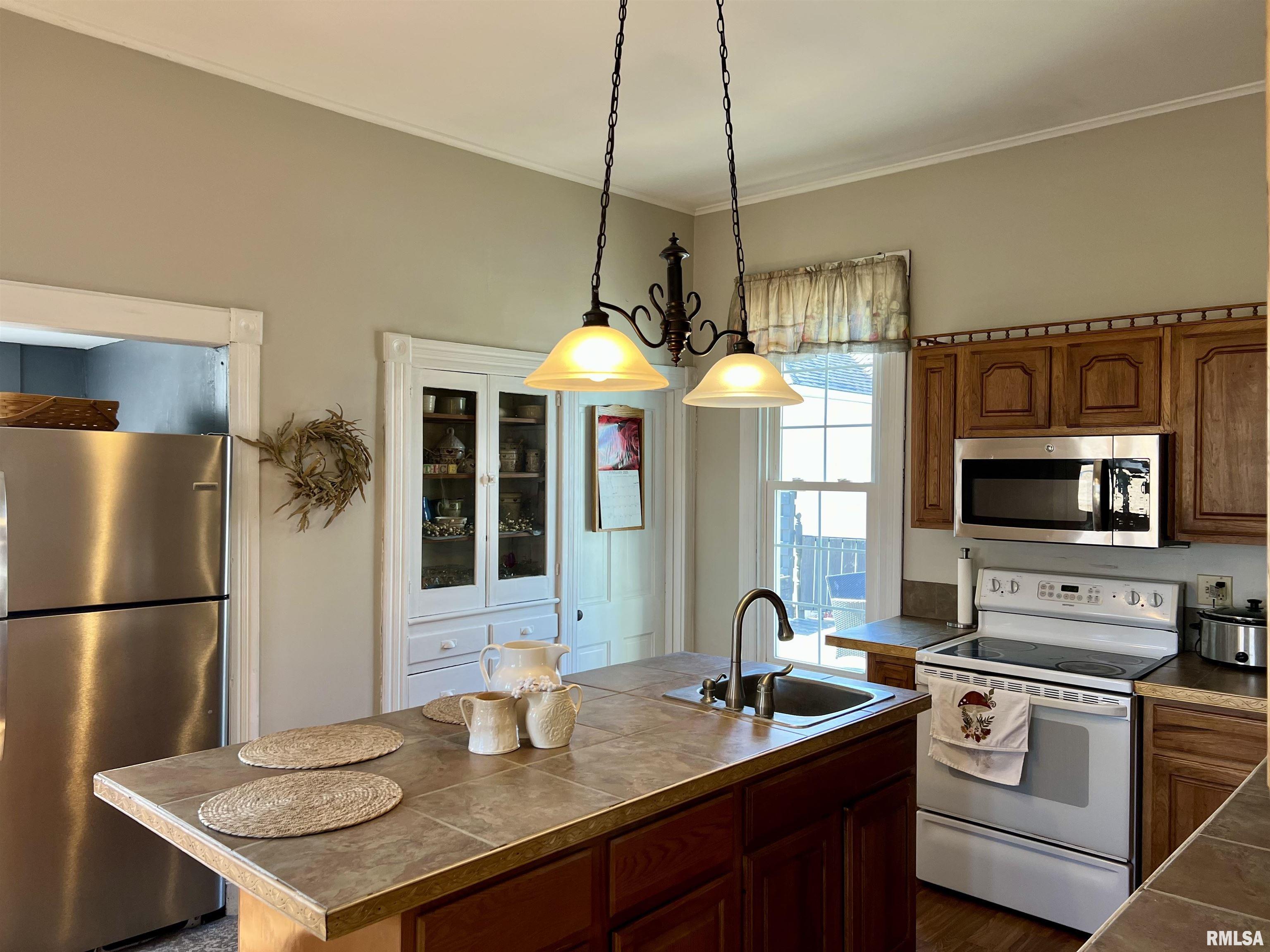102 West Lorton Street Roodhouse, IL 62082 - Photo 19 of 43 Gallery Image 19