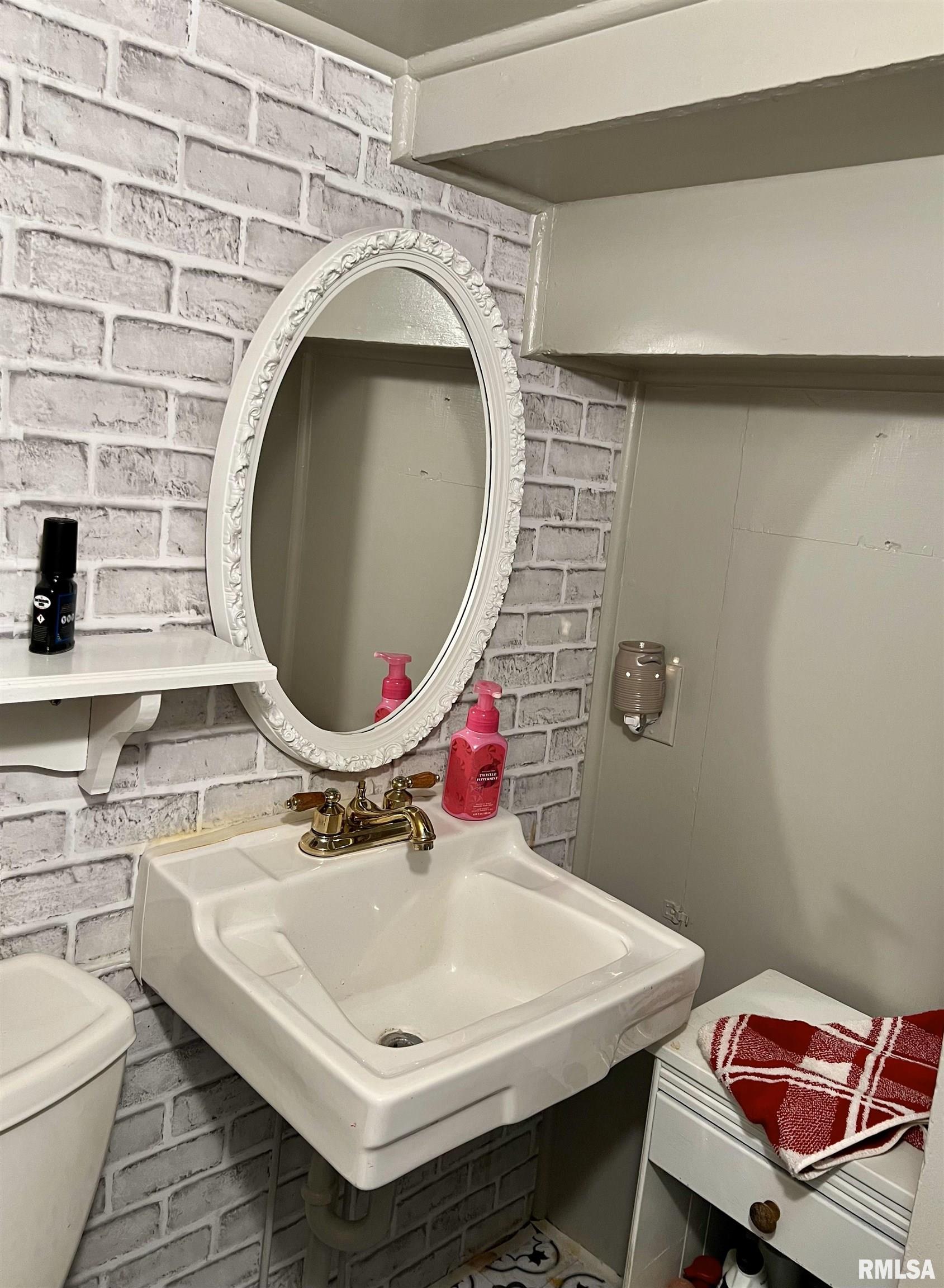 102 West Lorton Street Roodhouse, IL 62082 - Photo 31 of 43 Gallery Image 31