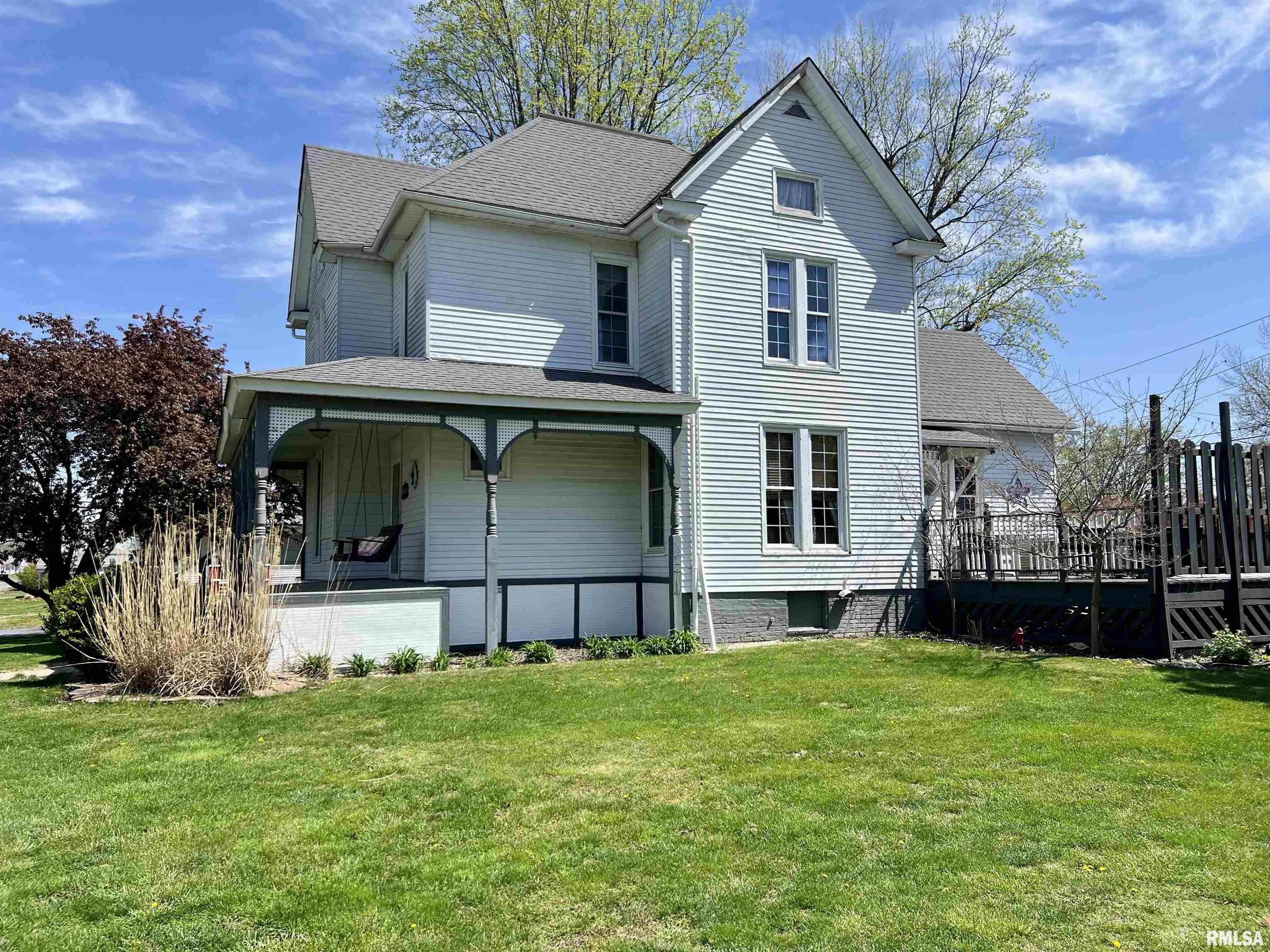 102 West Lorton Street Roodhouse, IL 62082 - Photo 4 of 43 Gallery Image 4