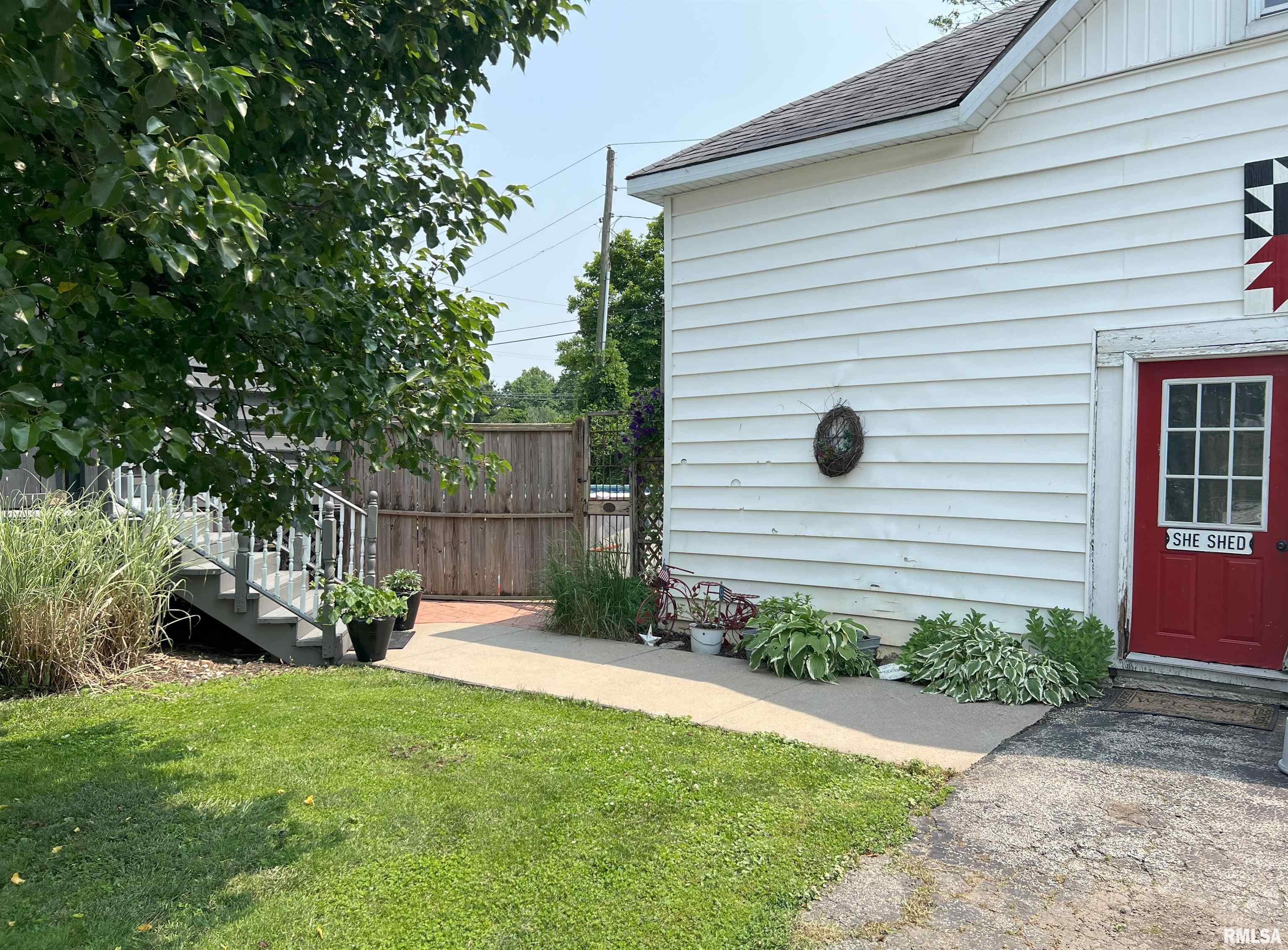 102 West Lorton Street Roodhouse, IL 62082 - Photo 9 of 43 Gallery Image 9