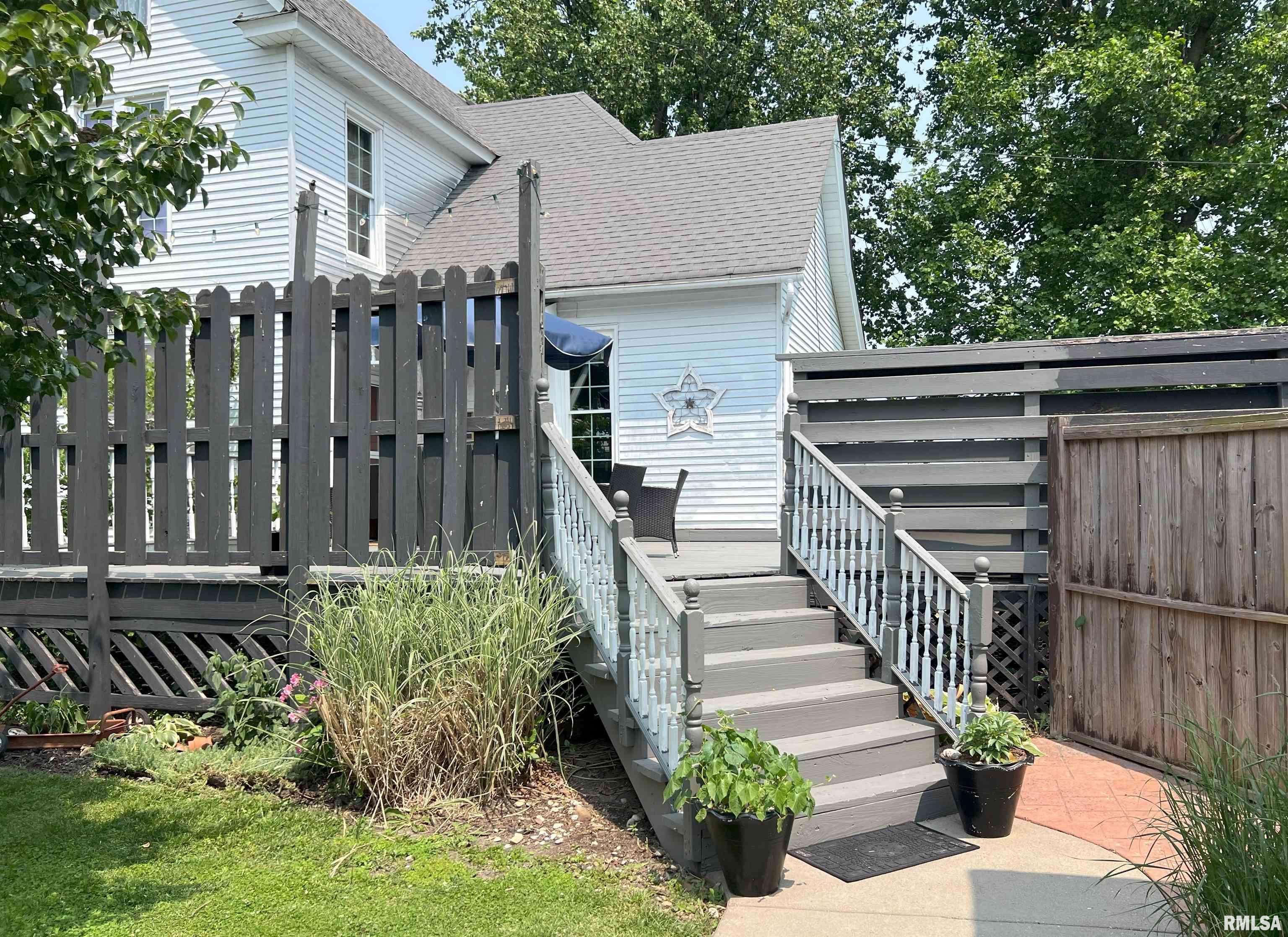 102 West Lorton Street Roodhouse, IL 62082 - Photo 10 of 43 Gallery Image 10
