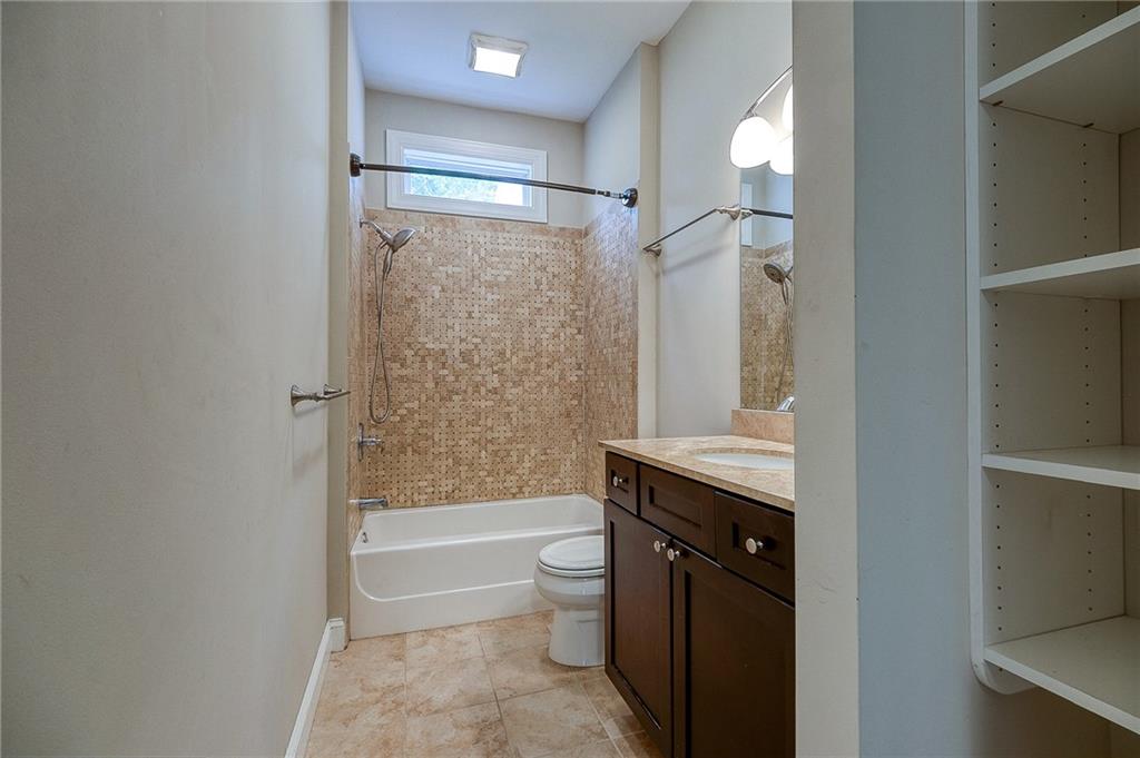 5521 Howe Street Pittsburgh, PA 15232 - Photo 10 of 22 Gallery Image 10