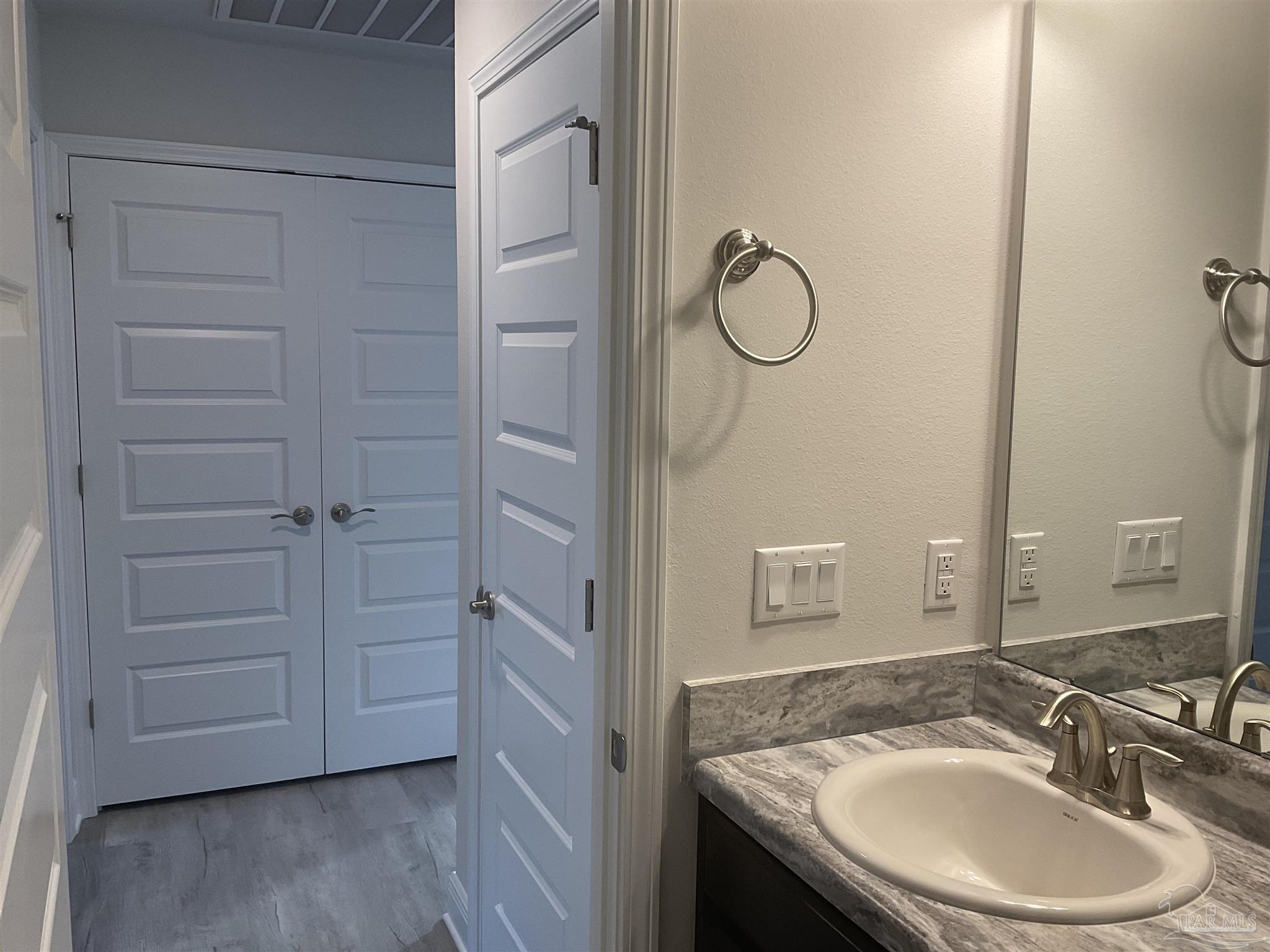 4956 Muldoon Pointe Road, Unit 12A Pensacola, FL 32526 - Photo 25 of 28 Gallery Image 25