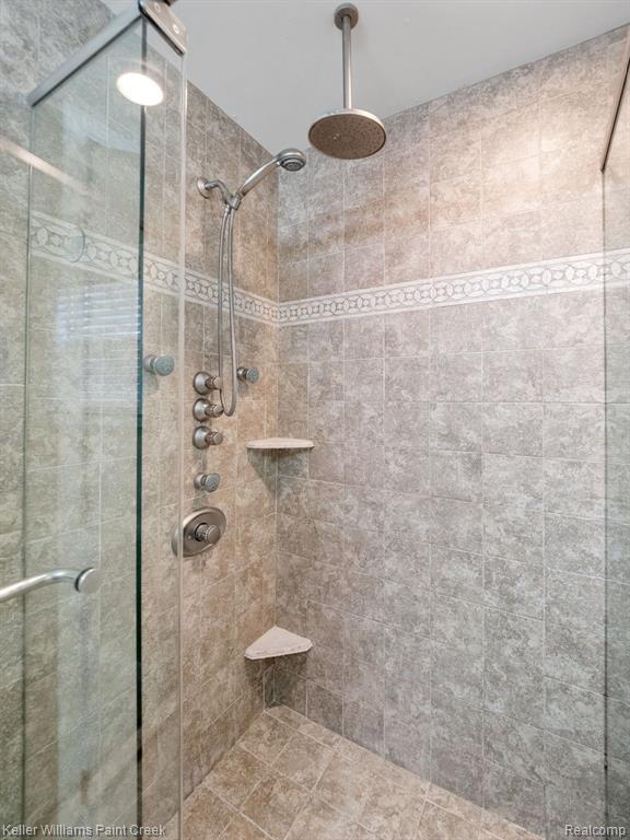 2928 Longview Avenue Rochester Hills, MI 48307 - Photo 13 of 21