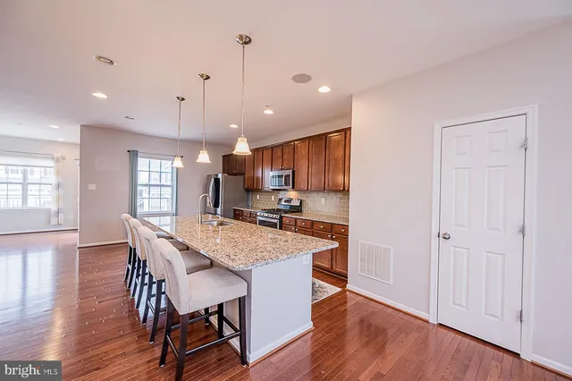 $3,500 | 6748 Green Mill Way, Columbia, MD 21044