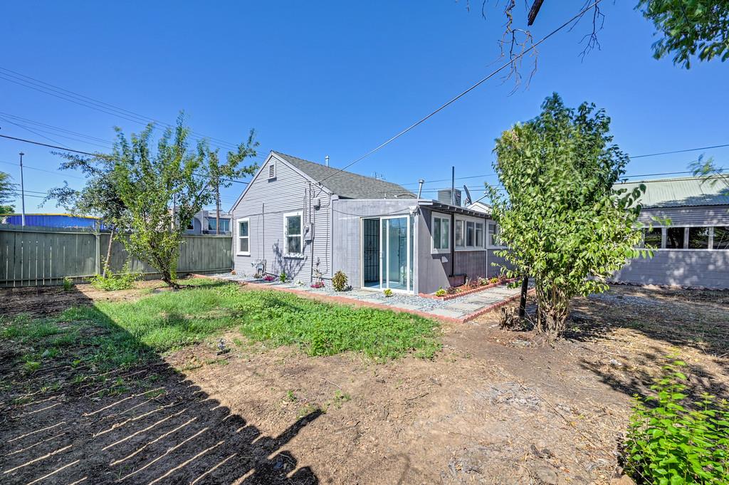 2820 Fruitridge Road Sacramento, CA 95820 - Photo 49 of 68