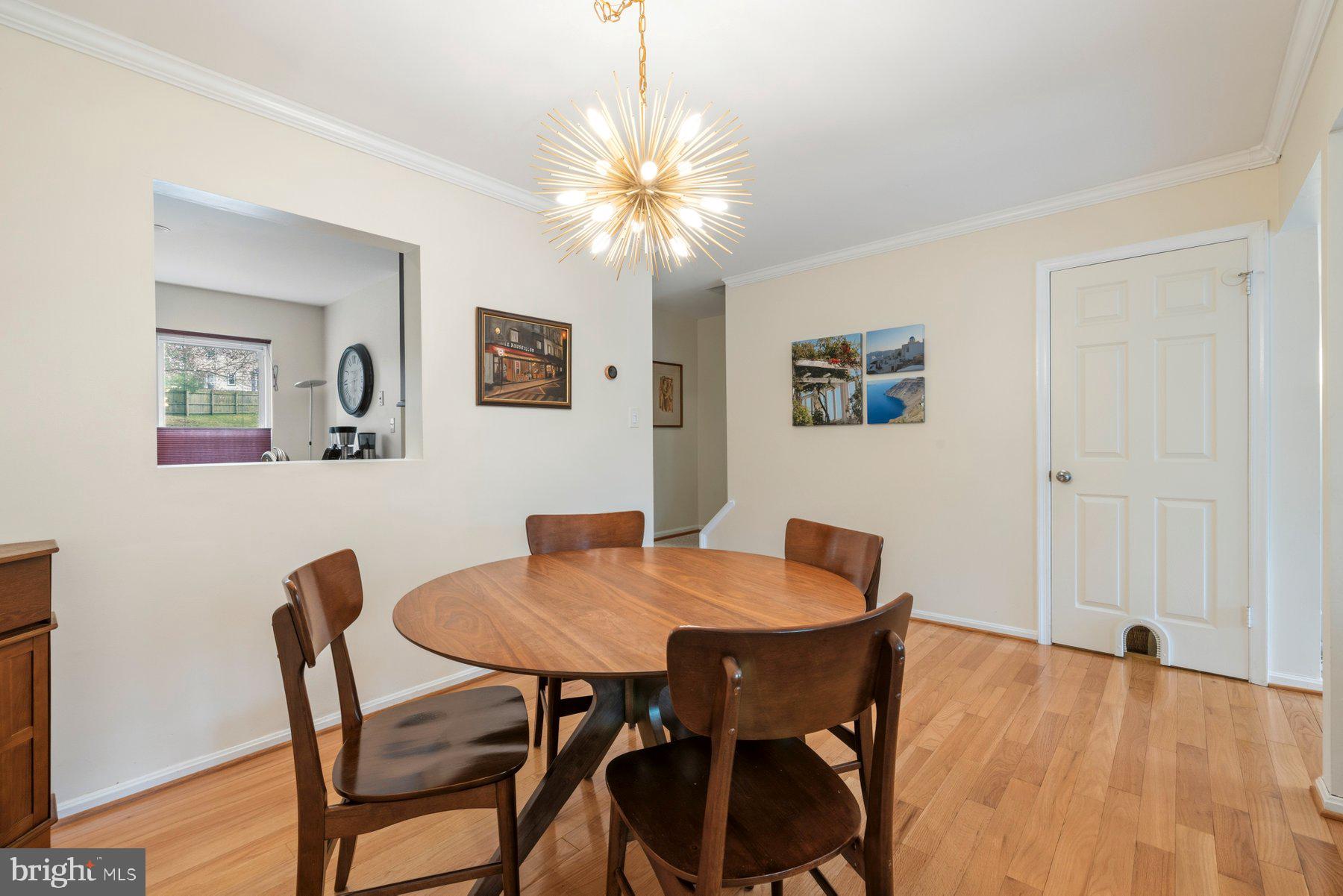 135 Kinsman View Circle Silver Spring, MD 20901 - Photo 15 of 30 Dining Room (reverse view)
