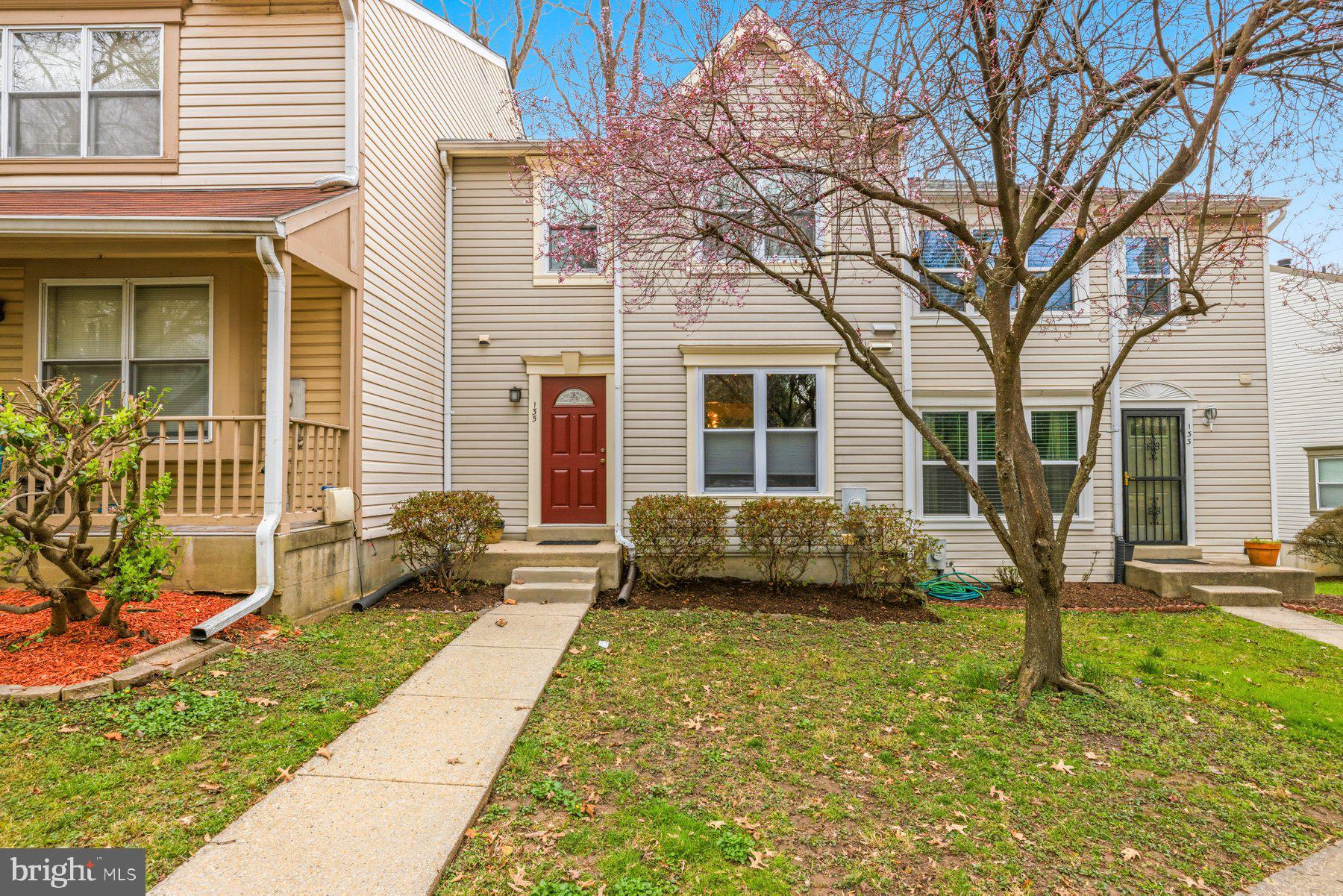 135 Kinsman View Circle Silver Spring, MD 20901 - Photo 2 of 30 Exterior front