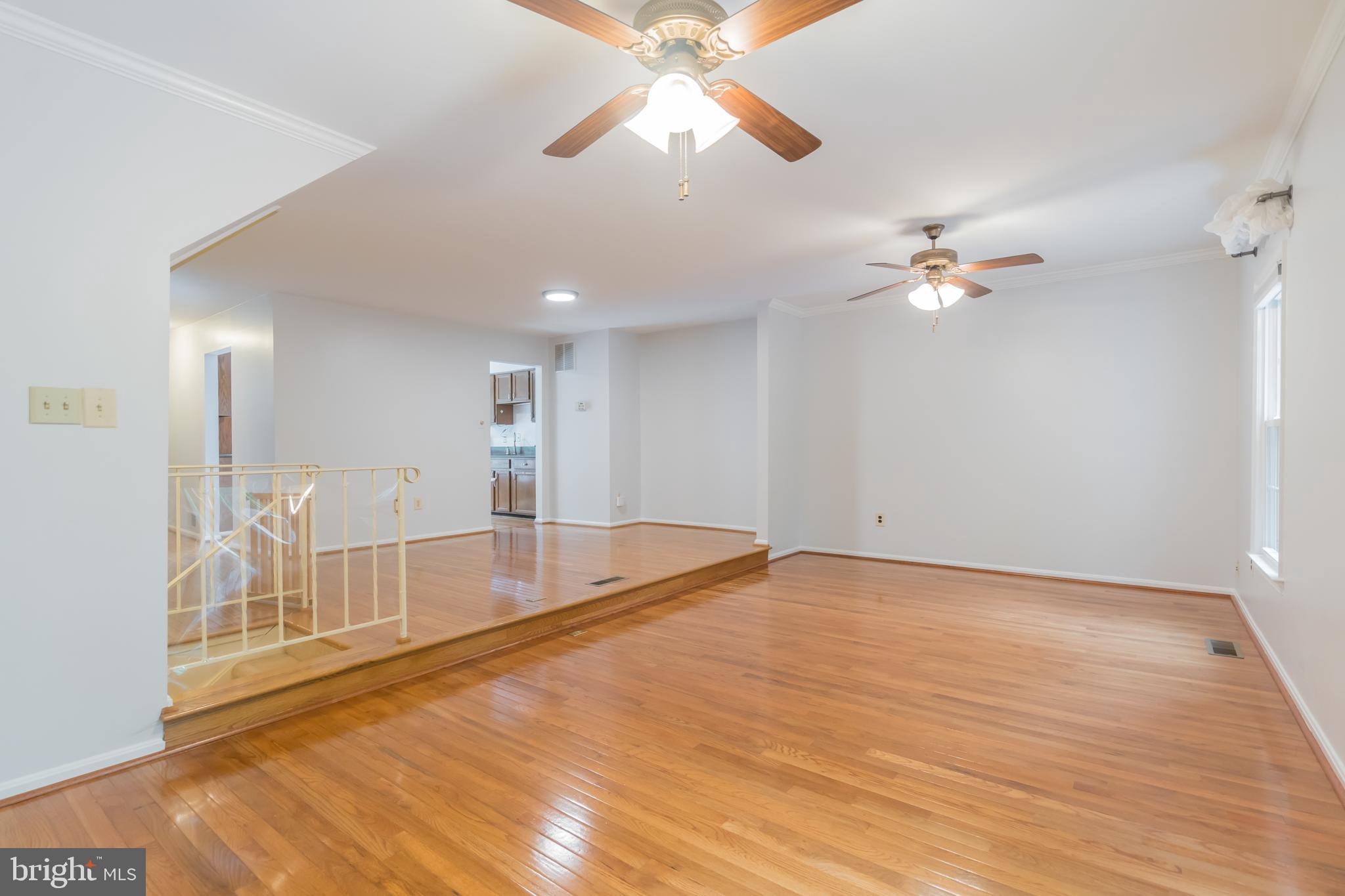 7314 Spring View Court Springfield, VA 22153 - Photo 8 of 23 Large sunken living room.
