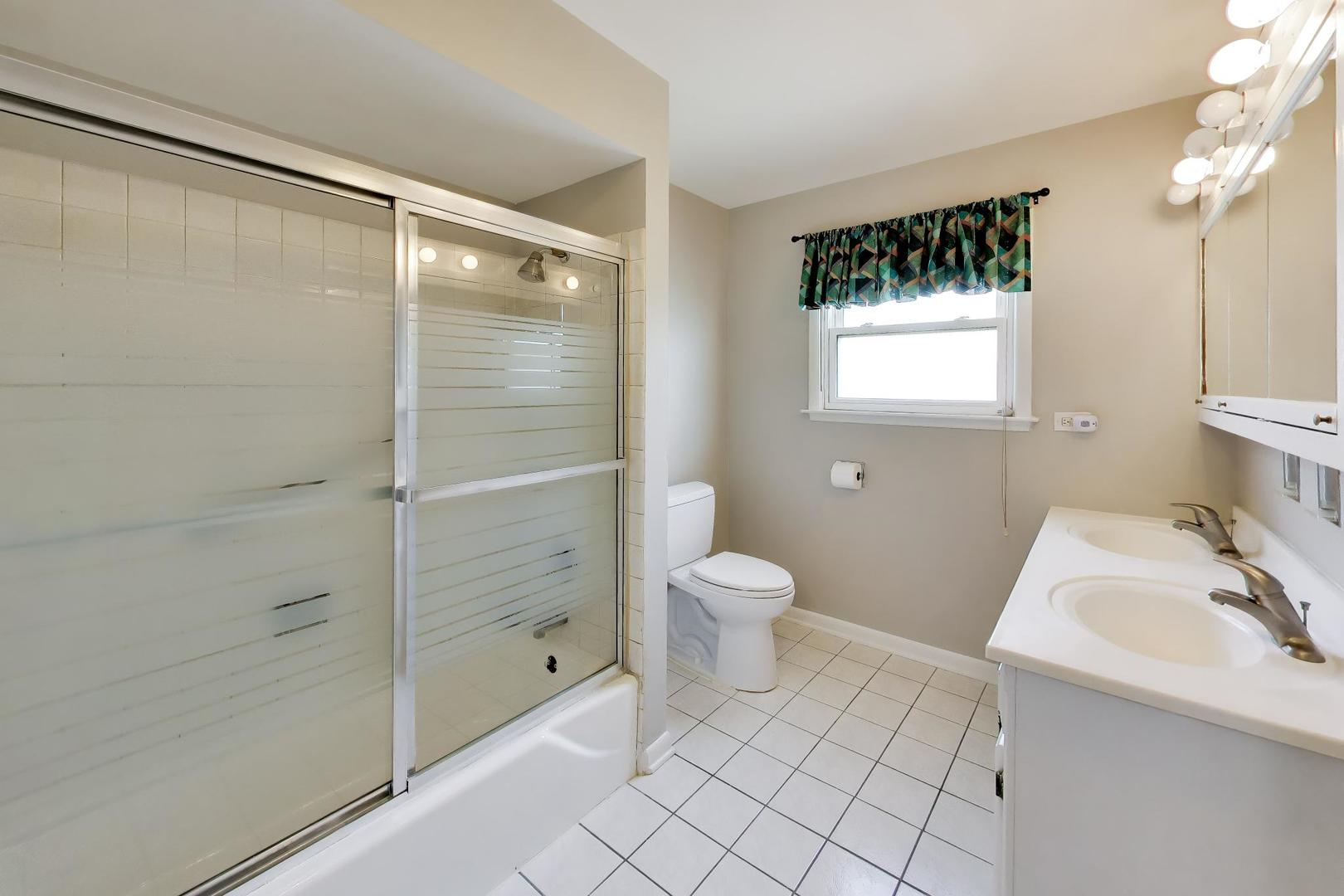 7630 Beckwith Road Morton Grove, IL 60053 - Photo 22 of 37