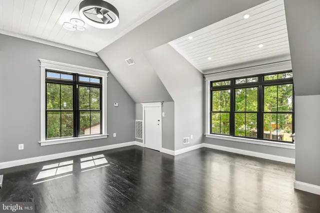 $1,099,900 | 8213 Hocking Place, Alexandria, VA 22309