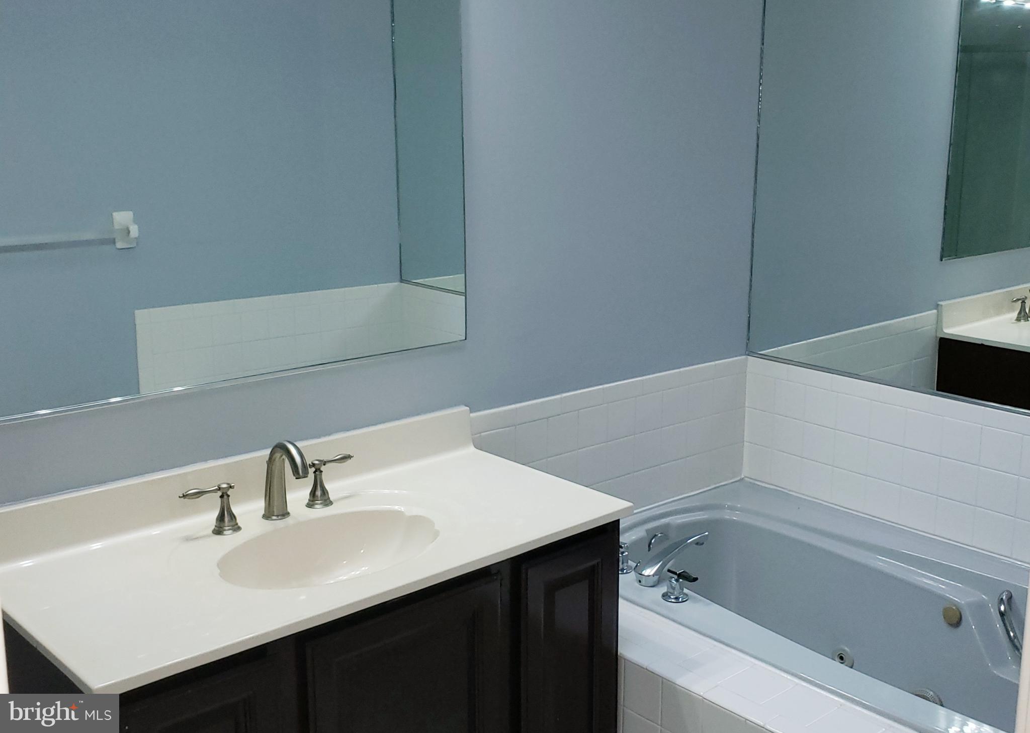 6 Halstead Place Princeton, NJ 08540 - Photo 17 of 18 Original Bathroom Picture