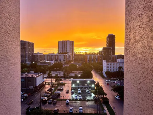 $3,200 | 444 Northeast 30th Street, Unit 1006, Miami, FL 33137
