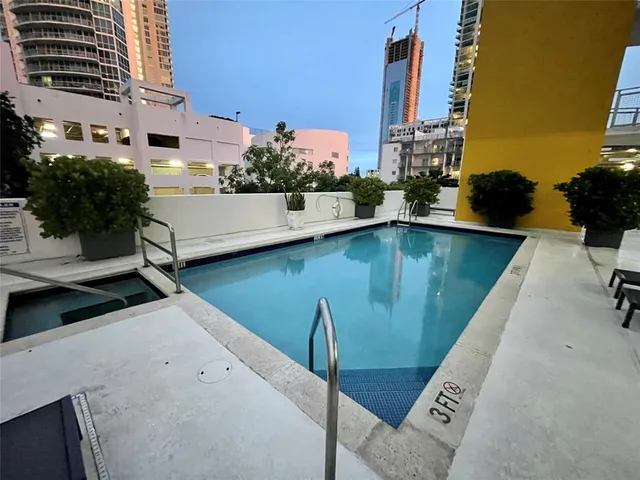 $3,200 | 444 Northeast 30th Street, Unit 1006, Miami, FL 33137