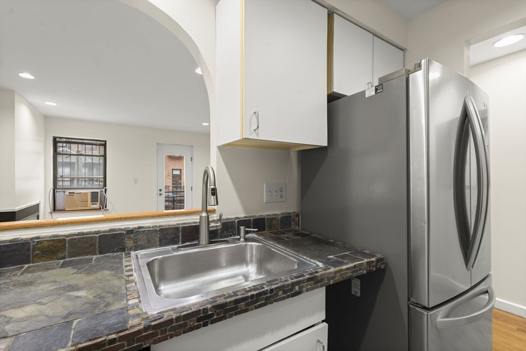 18 East Springfield Street, Unit 183 Boston, MA 02118 - Photo 15 of 36