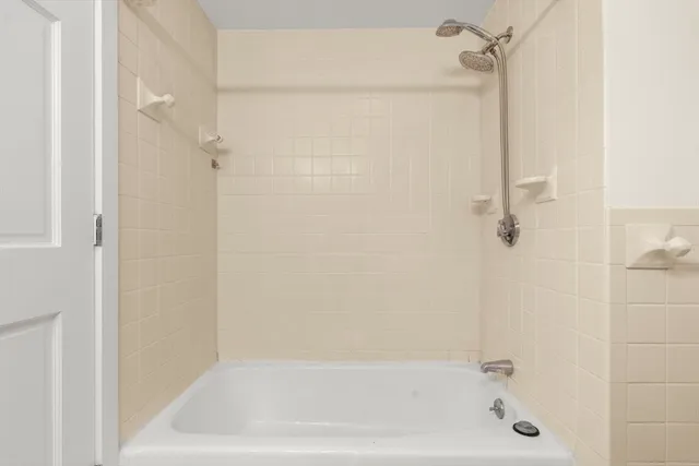 $3,300 | 18 East Springfield Street, Unit 183, Boston, MA 02118