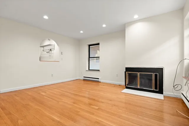 $3,300 | 18 East Springfield Street, Unit 183, Boston, MA 02118