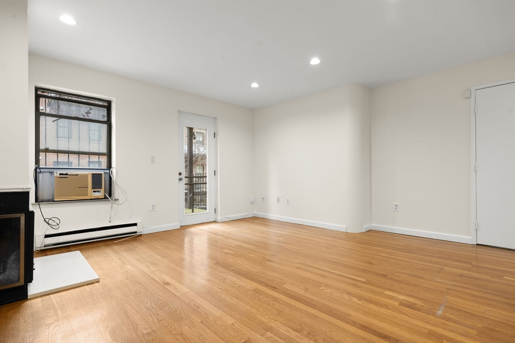 18 East Springfield Street, Unit 183 Boston, MA 02118 - Photo 9 of 36