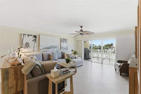 $989,000 | 544 Pinellas Bayway South, Unit F9, Tierra Verde, FL 33715