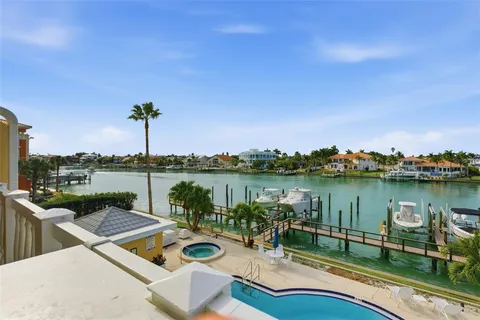 $989,000 | 544 Pinellas Bayway South, Unit F9, Tierra Verde, FL 33715