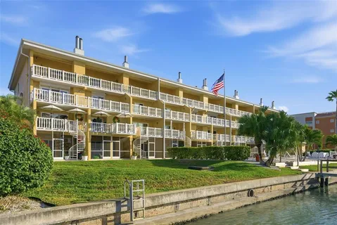 $989,000 | 544 Pinellas Bayway South, Unit F9, Tierra Verde, FL 33715