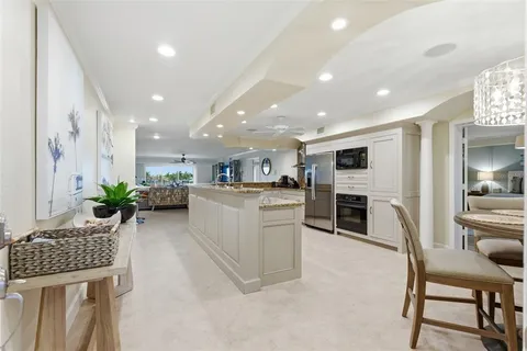 $989,000 | 544 Pinellas Bayway South, Unit F9, Tierra Verde, FL 33715