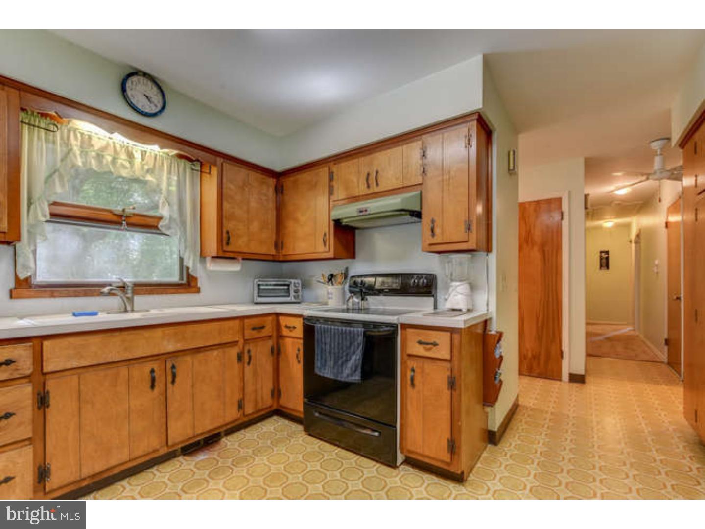 53 Spring Road Clarksburg, NJ 08510 - Photo 7 of 24