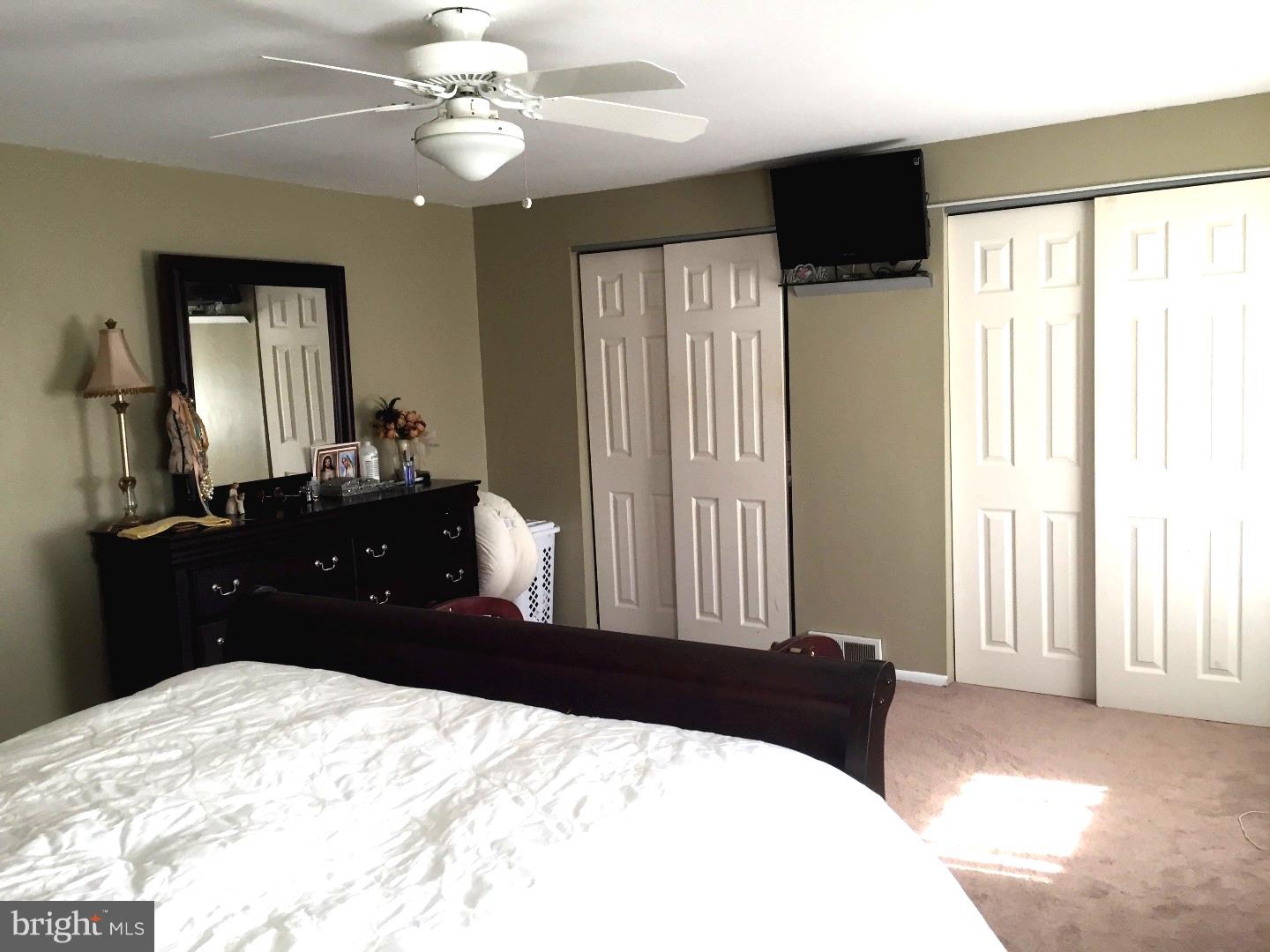 12520 Richton Road Philadelphia, PA 19154 - Photo 14 of 25 Bedroom - Main