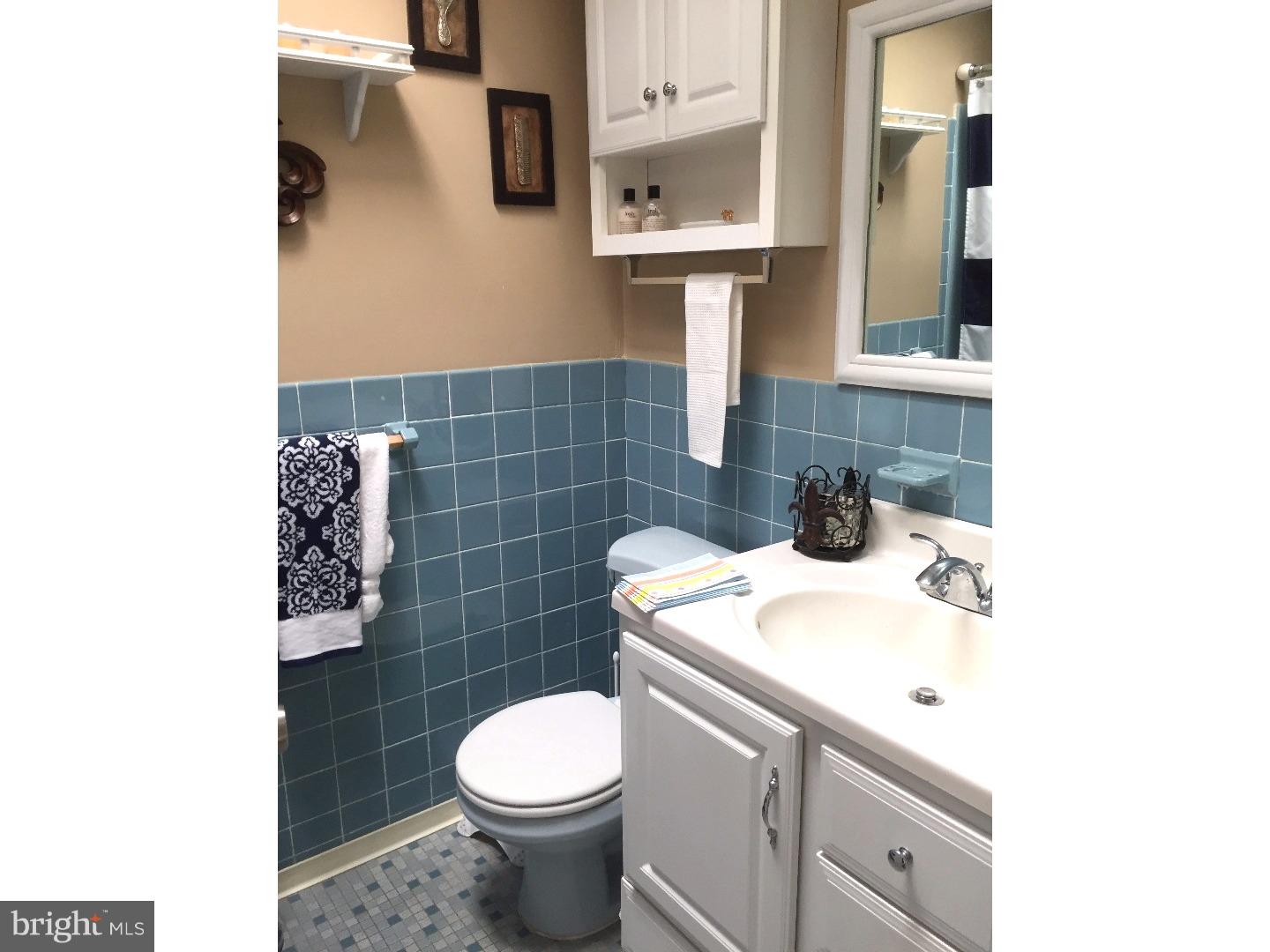 12520 Richton Road Philadelphia, PA 19154 - Photo 16 of 25 Bathroom
