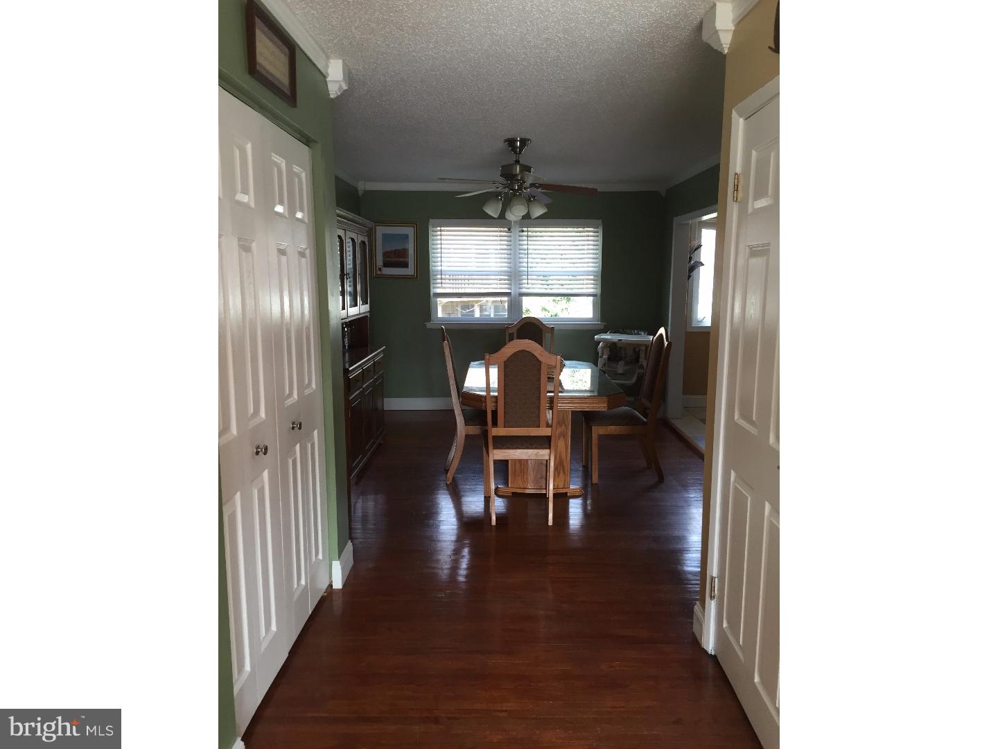 12520 Richton Road Philadelphia, PA 19154 - Photo 9 of 25 Dining Room