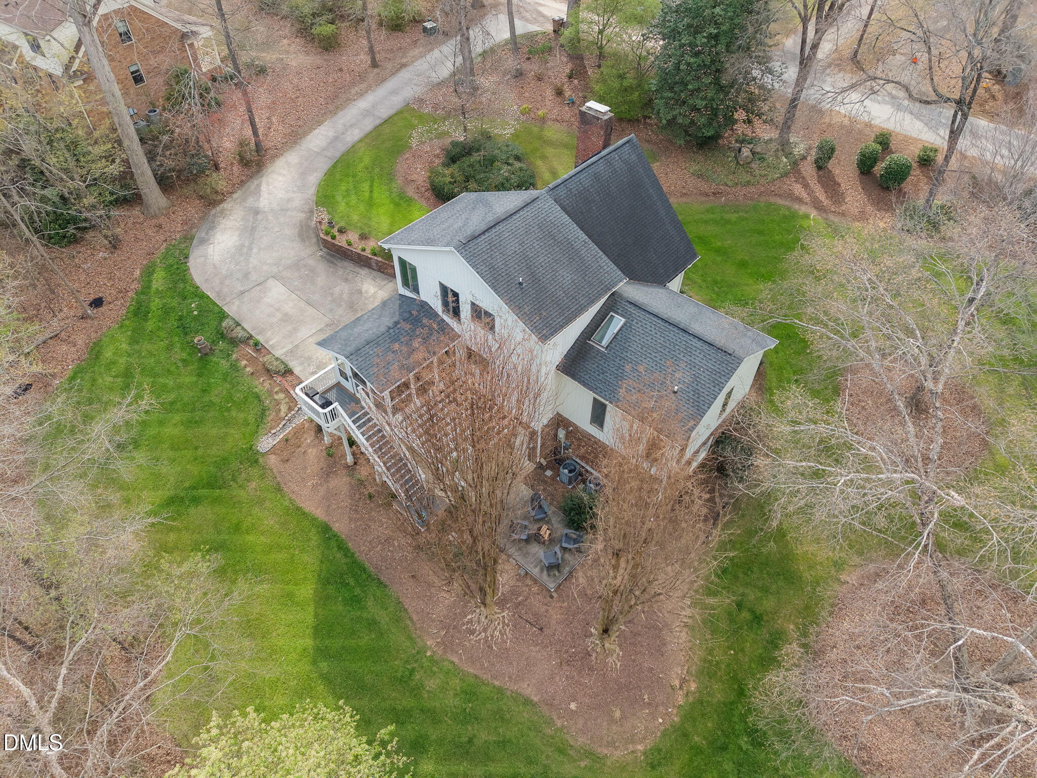 323 South Allen Road Wake Forest, NC 27587 - Photo 6 of 36 22-web-or-mls-DJI_20260320162915_0093_D