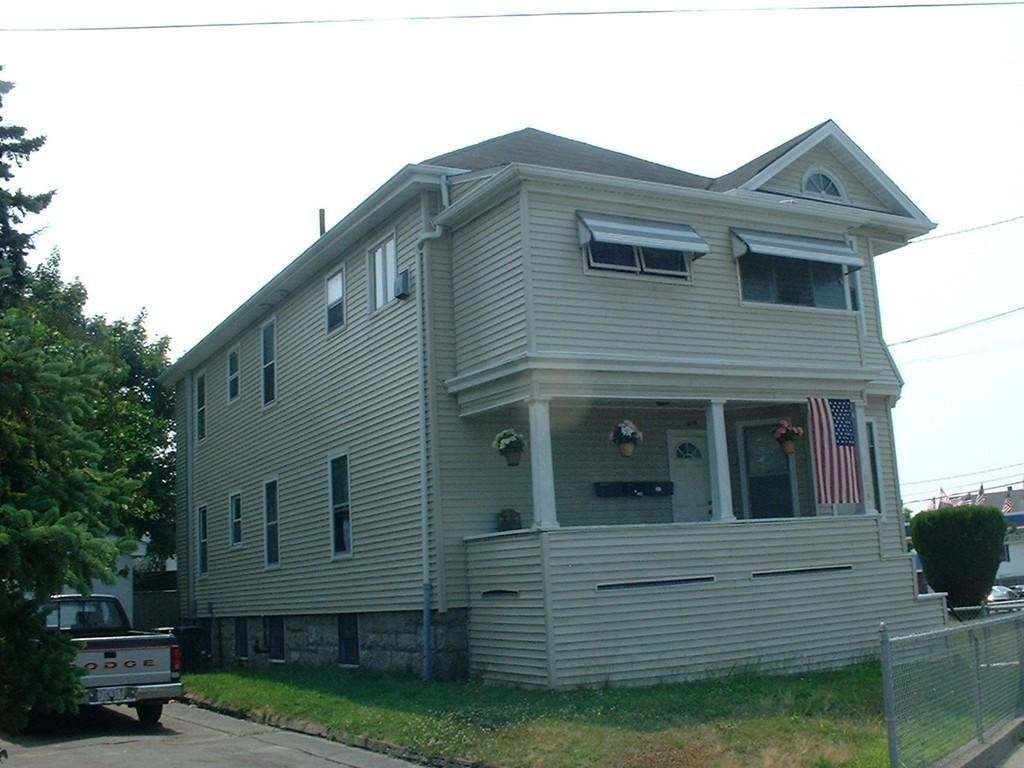 828 Stafford Road Fall River, MA 02721 - Photo 3 of 12