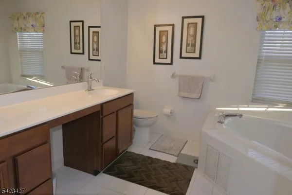 $499,000 | 403 Hamilton Drive, Greenwich, NJ 08886