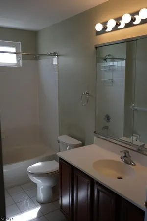 $499,000 | 403 Hamilton Drive, Greenwich, NJ 08886