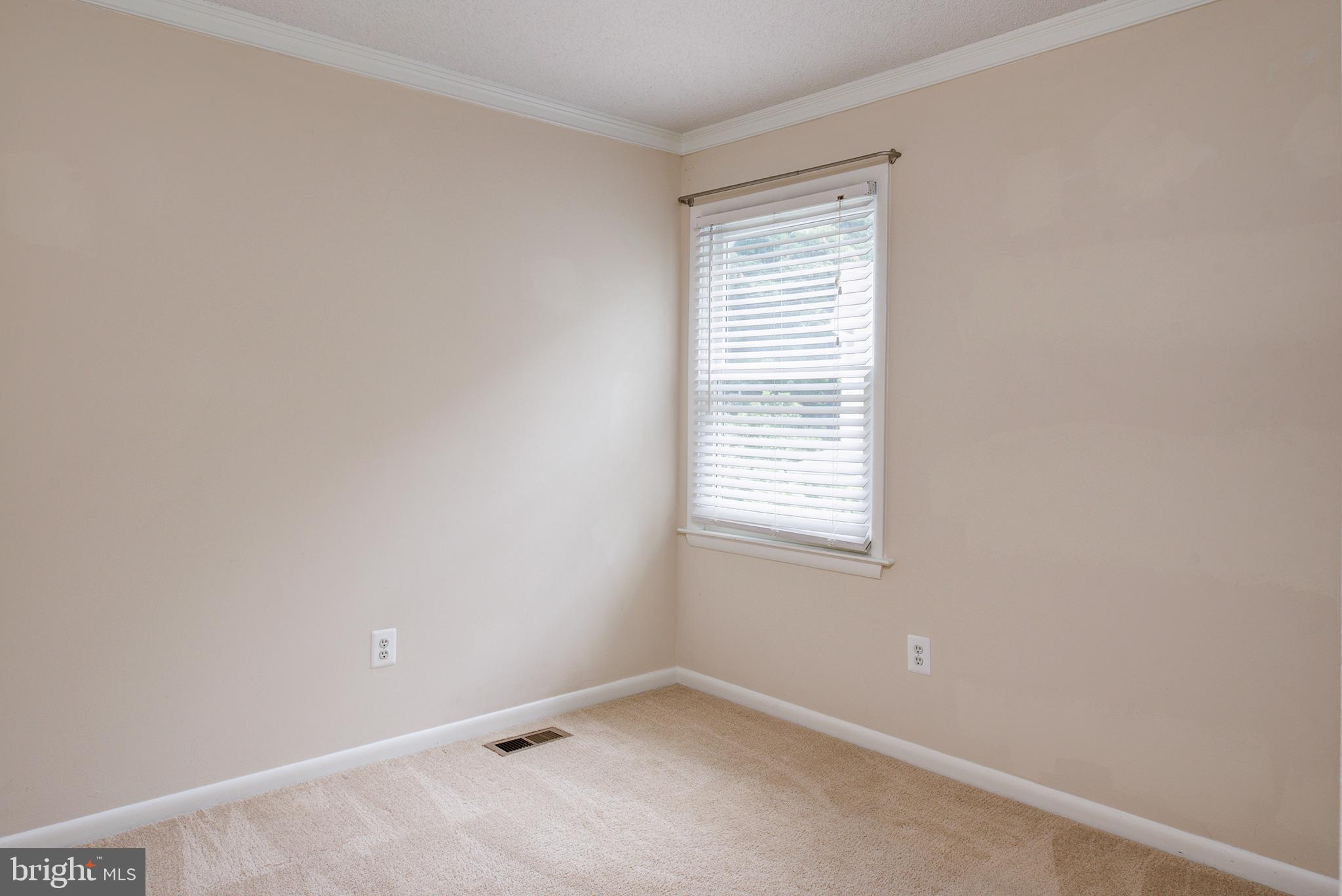 1409 Newport Spring Court Reston, VA 20194 - Photo 22 of 47 Gallery Image 22