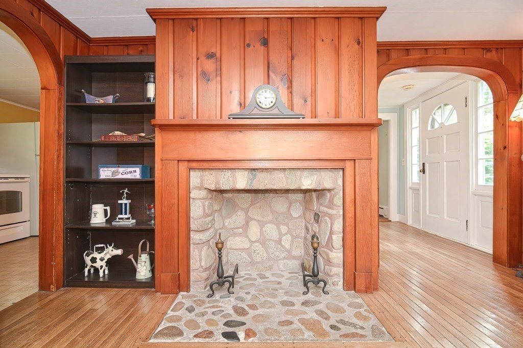 573 Main Road Westport, MA 02790 - Photo 10 of 42 Gallery Image 10