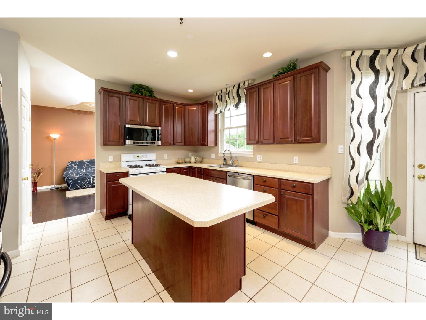 85 Basin Road Hammonton, NJ 08037 - Photo 7 of 24 Gallery Image 7